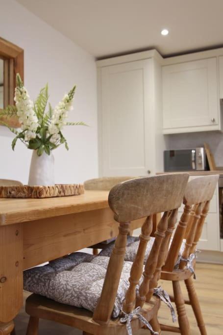 Owl - Cosy Cotswolds Stone Escape, Dog Friendly