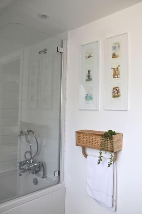 Owl - Cosy Cotswolds Stone Escape, Dog Friendly *