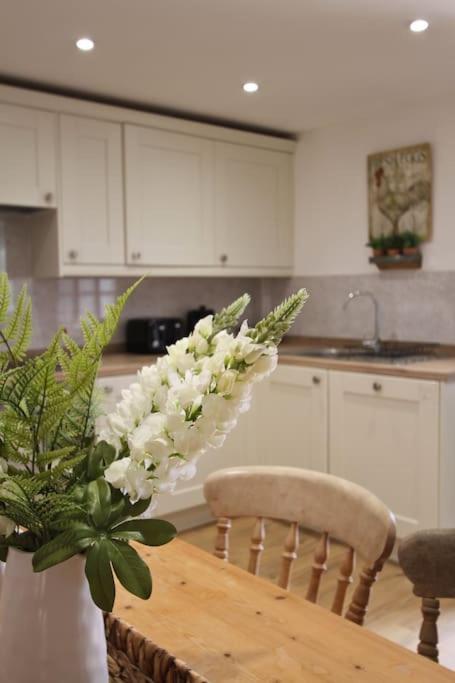 Owl - Cosy Cotswolds Stone Escape, Dog Friendly