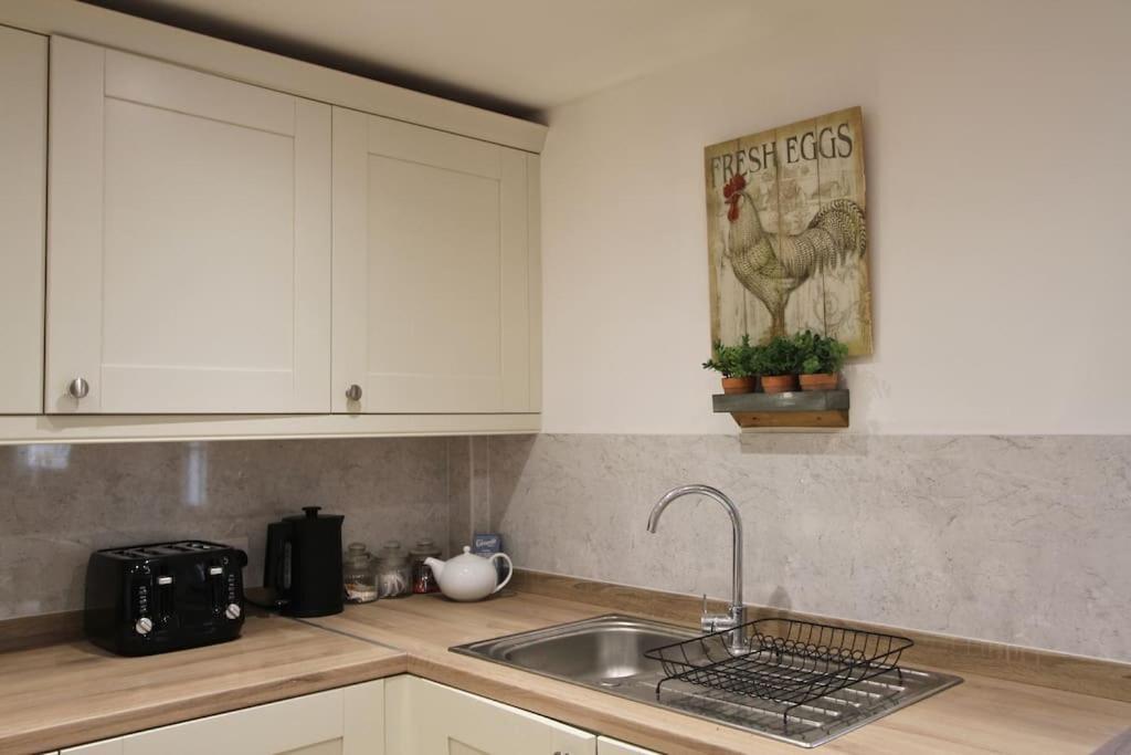 Owl - Cosy Cotswolds Stone Escape, Dog Friendly *